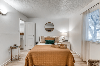 Fusion fort worth bedroom with window